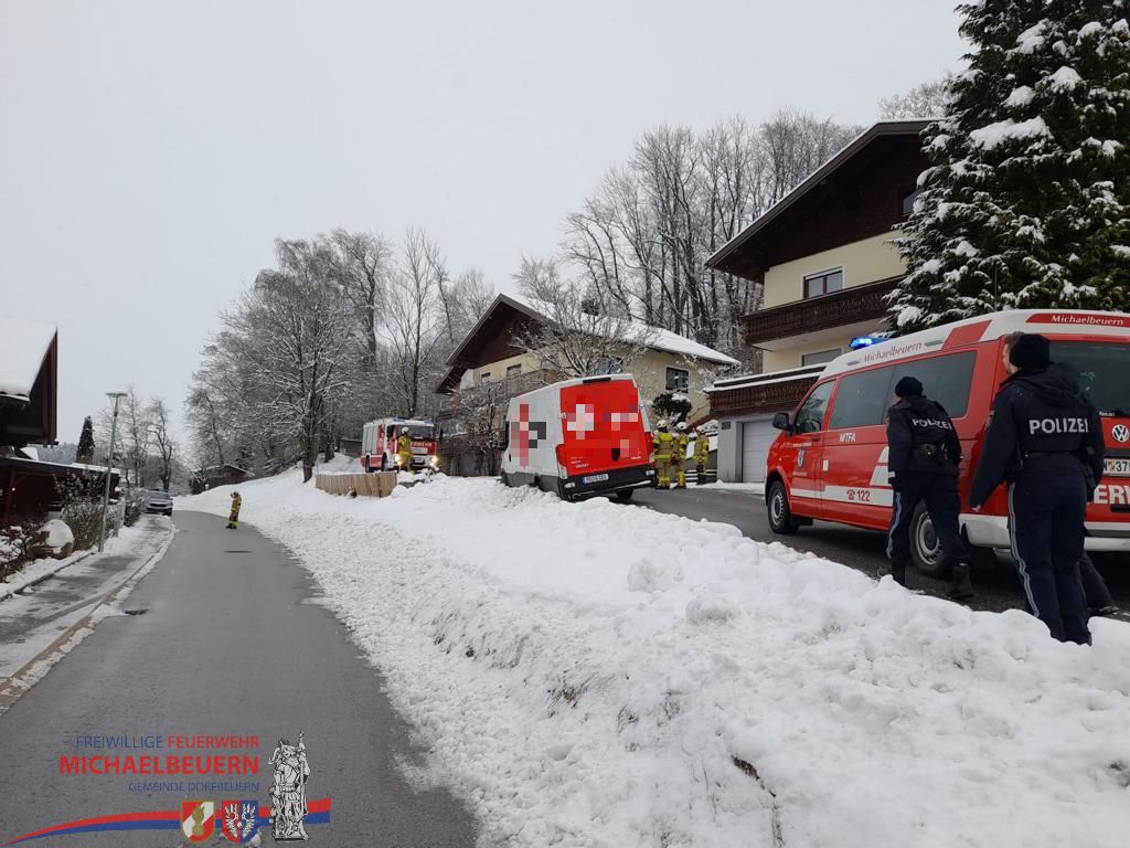 Fahr­zeug­ber­gung in Schön­berg